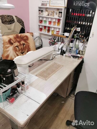 Маникюрный стол с вытяжкой бу