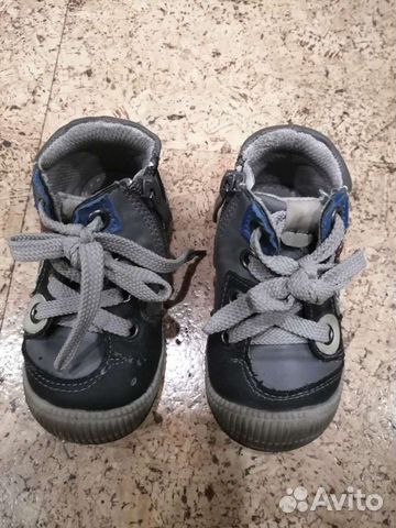 Кроссовки, ботинки, сандалии детские 21 размер