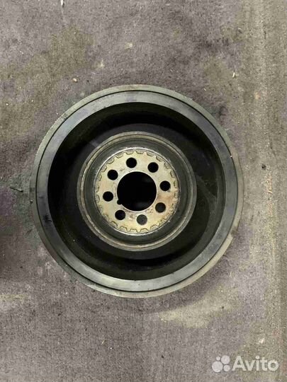 Шкив коленвала Audi A6C5 (4B 1997-2004) 4B1 907 40