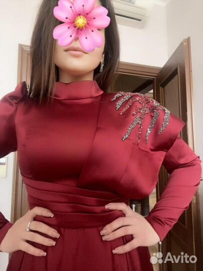 Вечернее платье