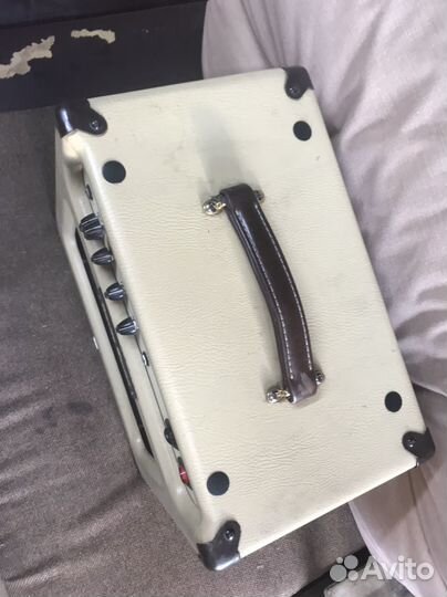 Ламповый комбоусилитель harlei benton