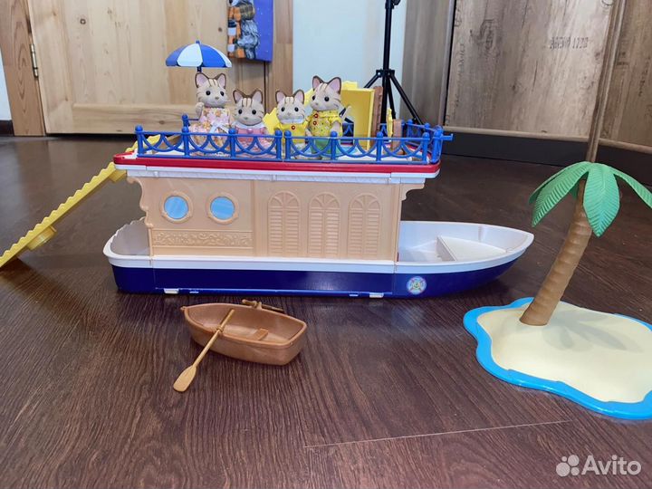 Sylvanian families Корабль+семья