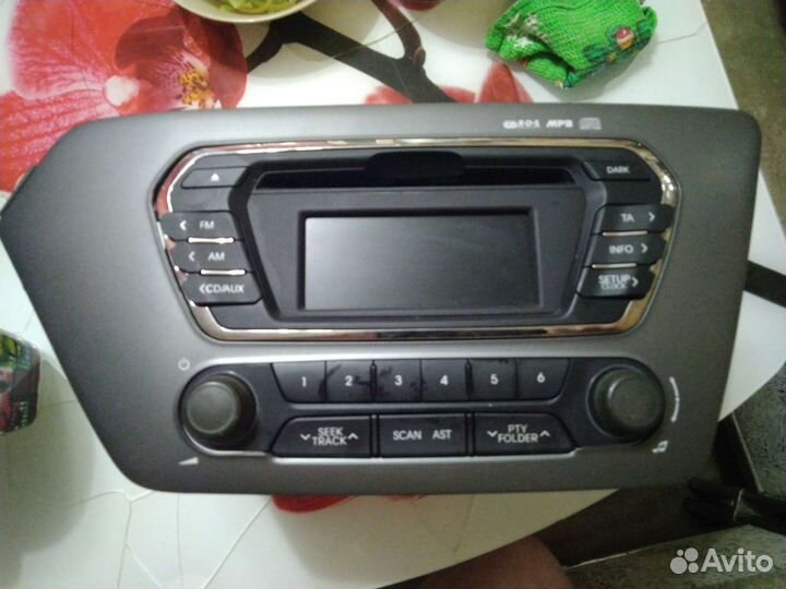 Заводская магнитола Kia Rio 3