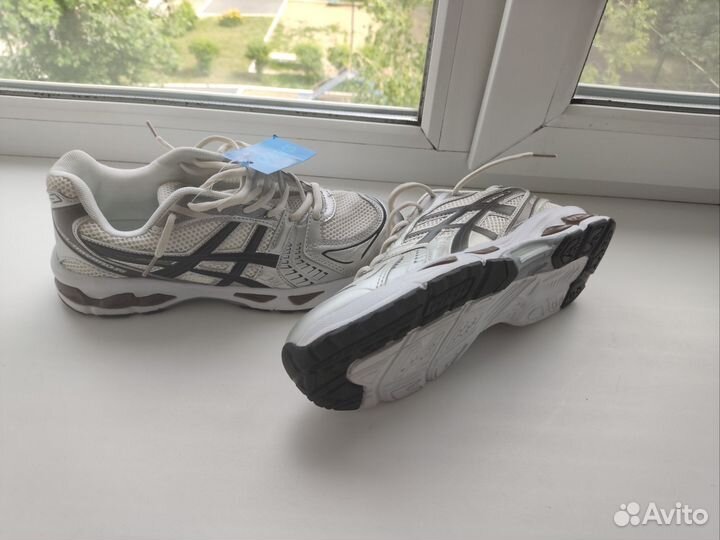 Asics Gel-Kayano 14