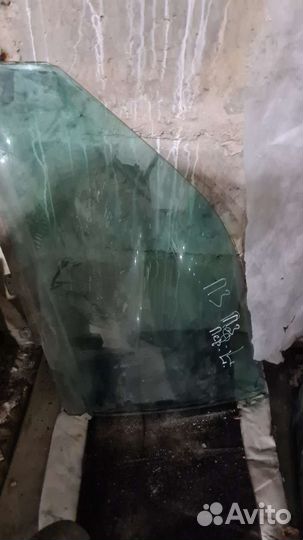 Стекло VW Passat b3