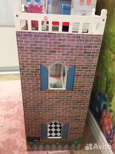 Детский игровой домик из дерева