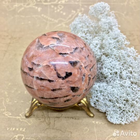 Гранит письменный камень натуральный в форме шара