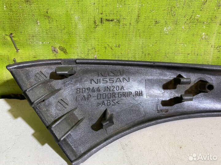 Накладка ручки задней правой Nissan Teana J32