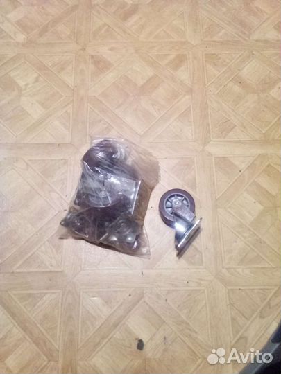 Колеса для тележки,ящика,поворотные
