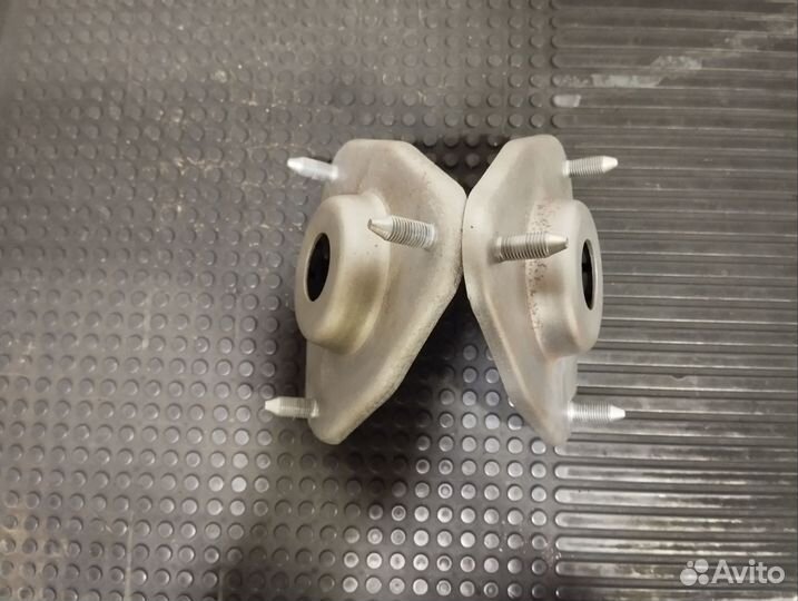Опоры передних стоек Лансер 9