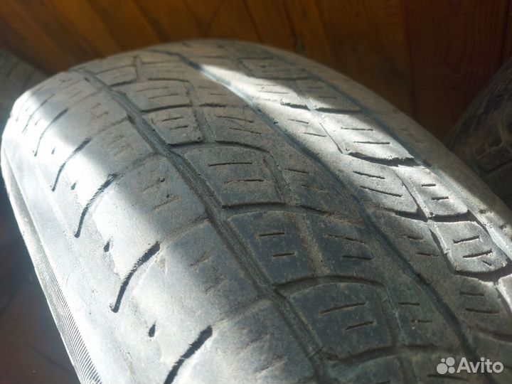 Bridgestone Dueler H/T 215/65 R16 19