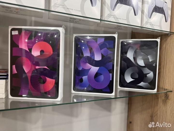 iPad Air (5 th Generation) 64 gb