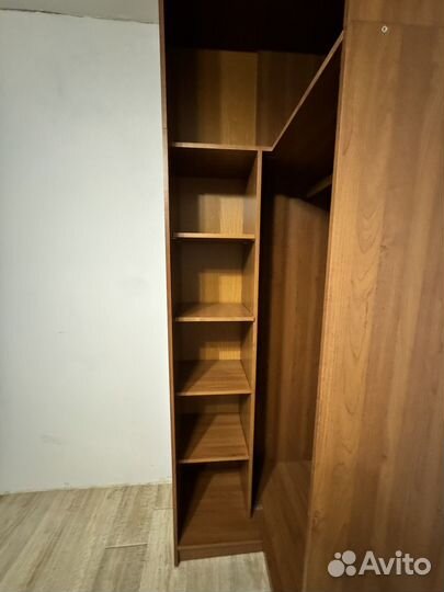 Шкаф угловой бу с зеркалом