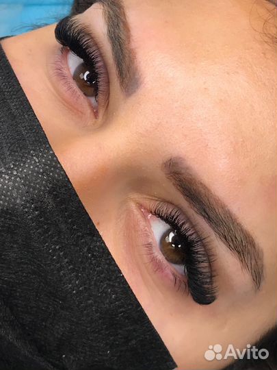 Наращивание ресниц с выездом на дом или в салоне
