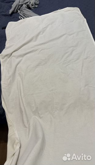 Наматрасник на резинках 90*200 см