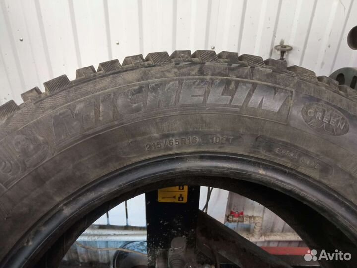 Michelin X-Ice North 3 215/65 R16 102T