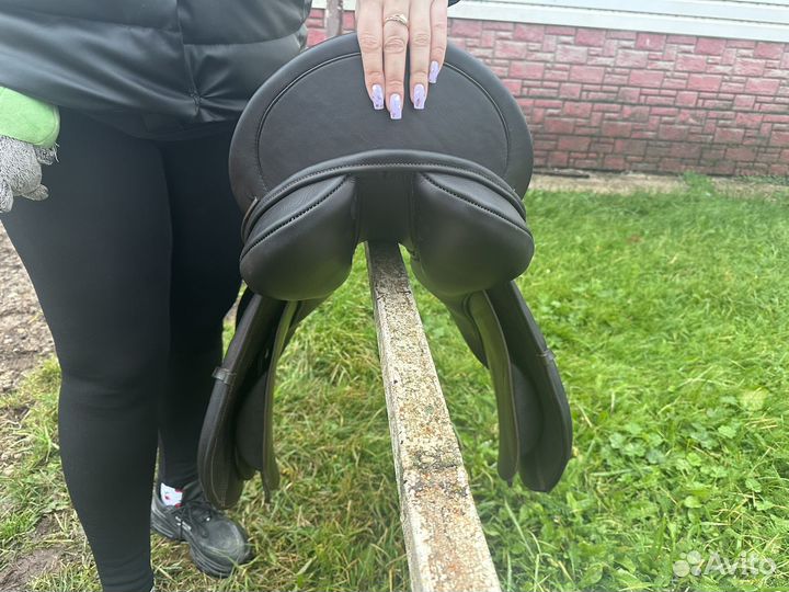 Конкурное седло