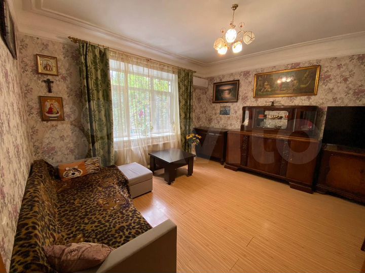 2-к. квартира, 40 м², 1/2 эт.
