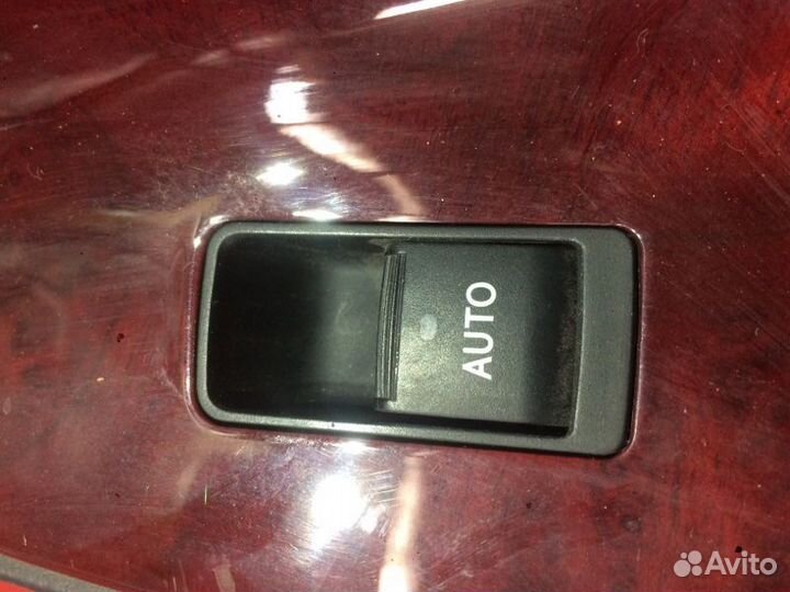 Кнопка стеклоподъемника задняя правая Lexus Gs