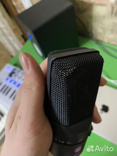 Студийный микрофон SE Electronics X1 S