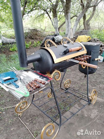 Мангал с коптильней