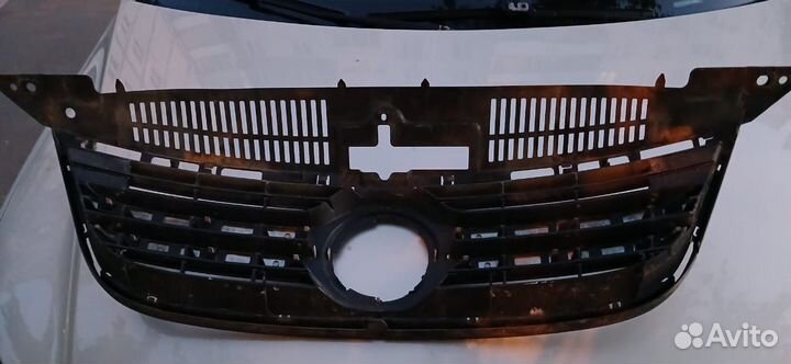 Решетка радиатора volkswagen tiguan 1