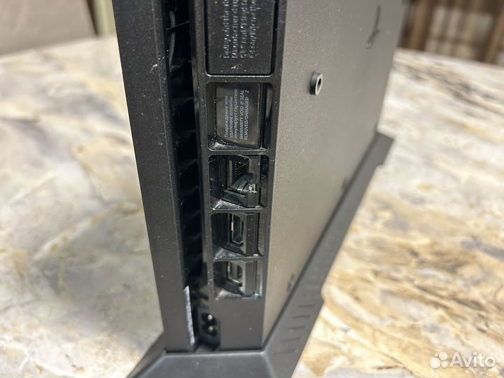 Sony playstation 4 slim