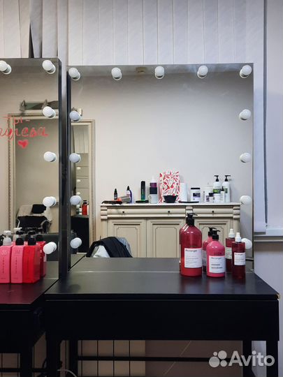 Парикмахерский стол