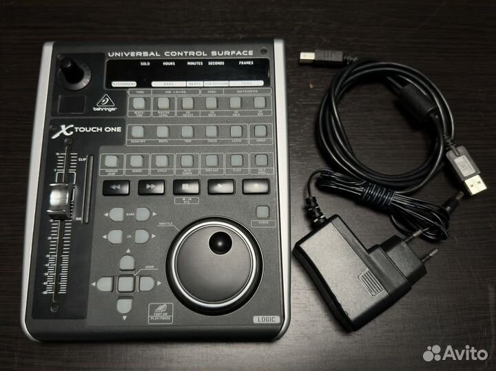 Behringer X-touch ONE