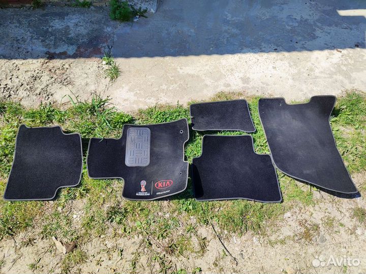 Автомобильные коврики ворсовые