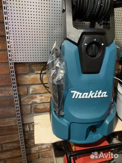 Фрезер кромочный Makita rt0700cx2