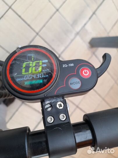 Самокат взрослый электрический бу