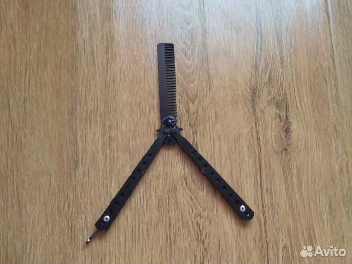 Нож бабочка расческа