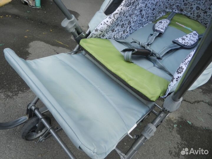 Санки-коляска 6 колёс лёгкие,отличное состояние