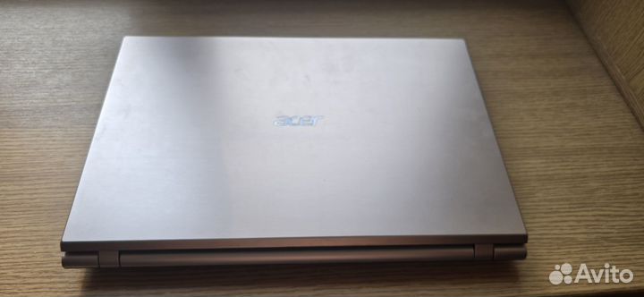 Ноутбук Acer Aspire V3-772g