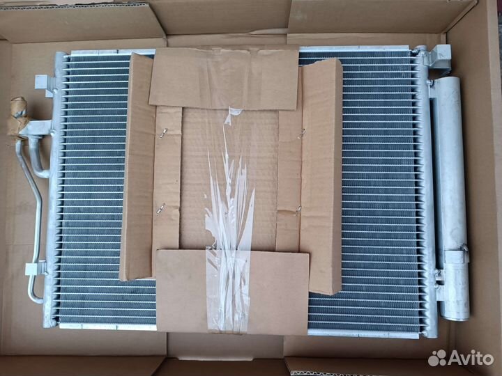 Радиатор кондиционера Kia Sportage 3 с 2010 года