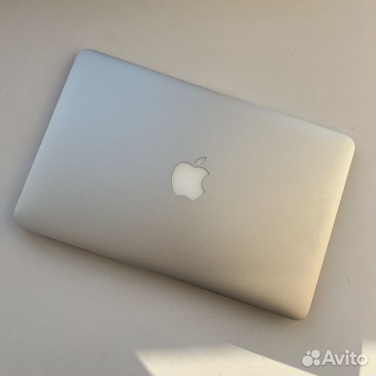 Apple macbook air 11