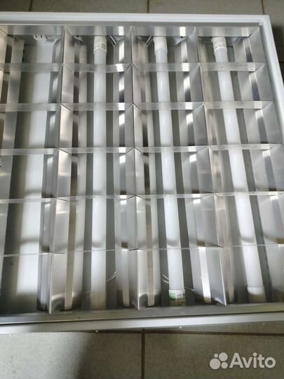 Светильник потолочный с лампой