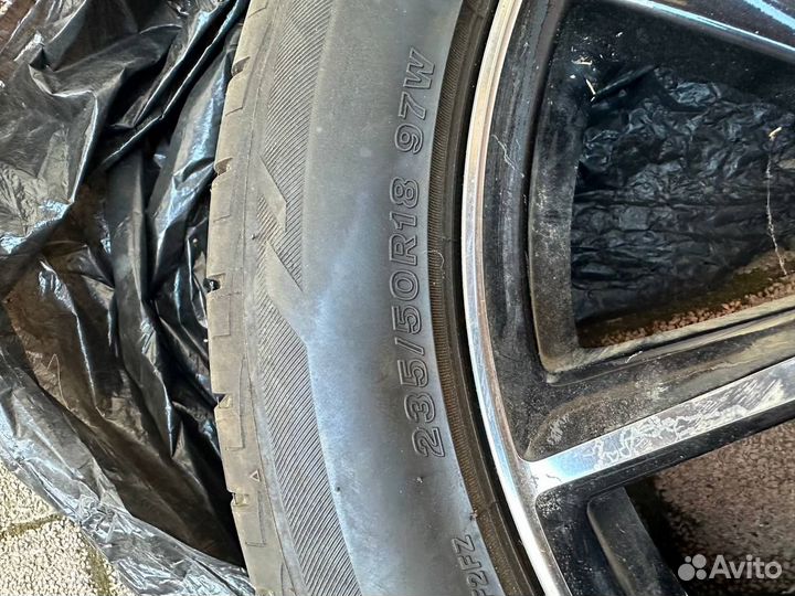 Bridgestone одно с литым диском R18