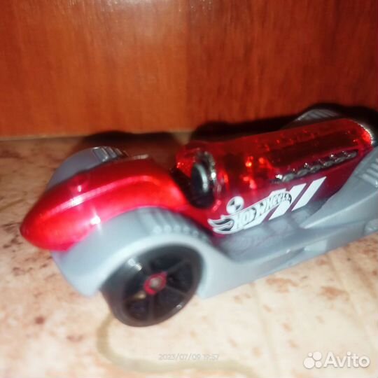 Игрушечная машинка HotweeLs