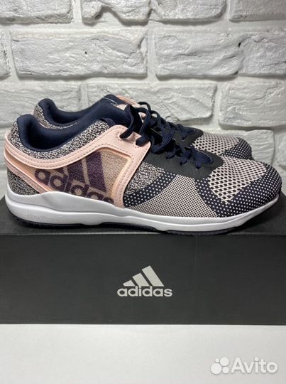 Кроссовки Adidas