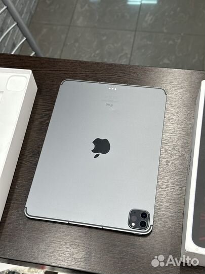 Шикарный iPad Pro 11 M1 256gb Cellular Sim+WiFi