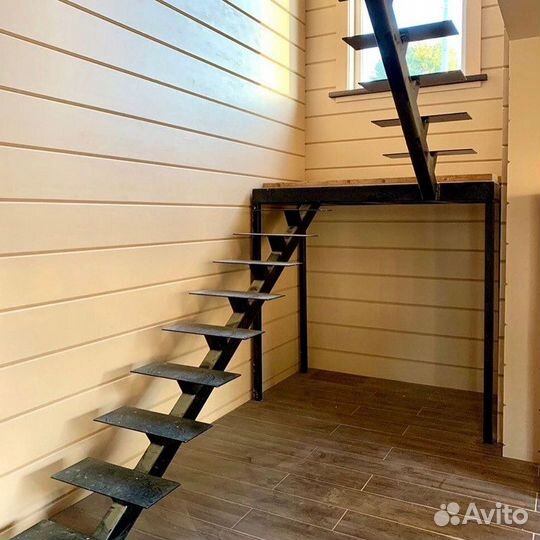 Лестница на монокосоуре