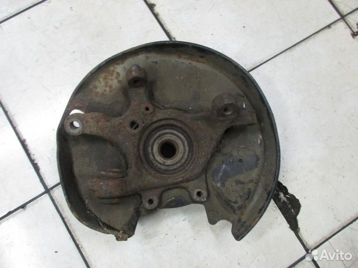 Кулак подвески задний правый w124 E-class