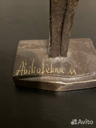 Бронзовая статуэтка abilio febra