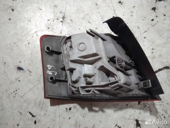 Фонарь задний правый Audi A4 B7 2007