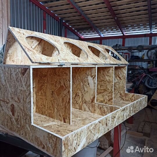 Гнездо для кур с яйцесборником