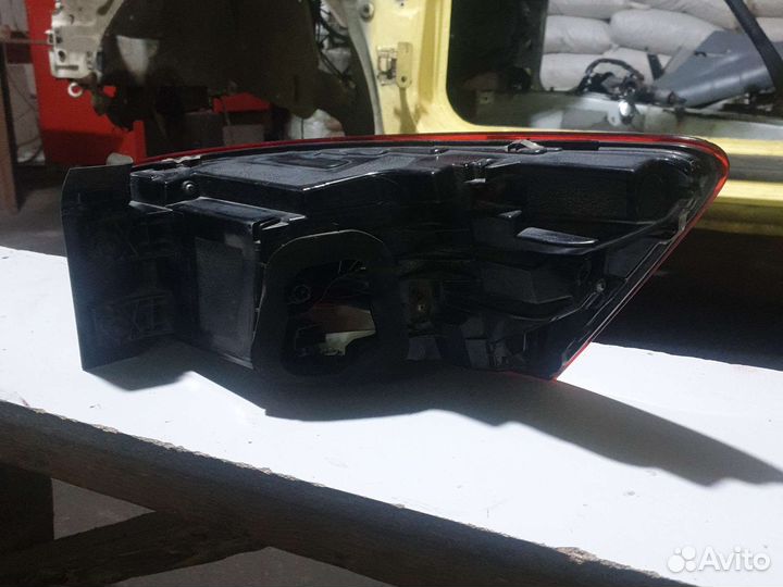 Задний левый фонарь шкода Kodiaq 1