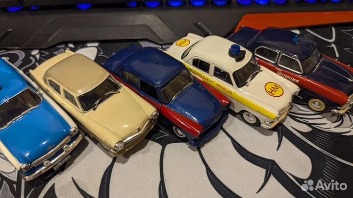 Модель автомобилей газ 21, 22 Deagostini 1:43