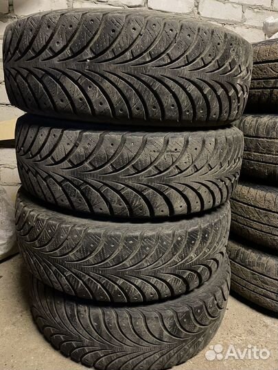 Sava Eskimo Stud 185/60 R15 88